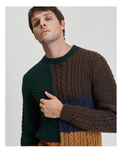COLOUR BLOCK CABLE KNIT SWEATER
